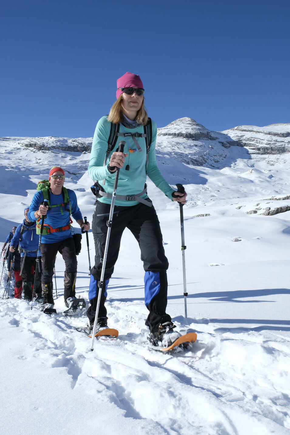 Schneeschuhwanderung im Fanes Gebirge in Südtirol mit dem DAV Summit Club für das Magazin freundin.