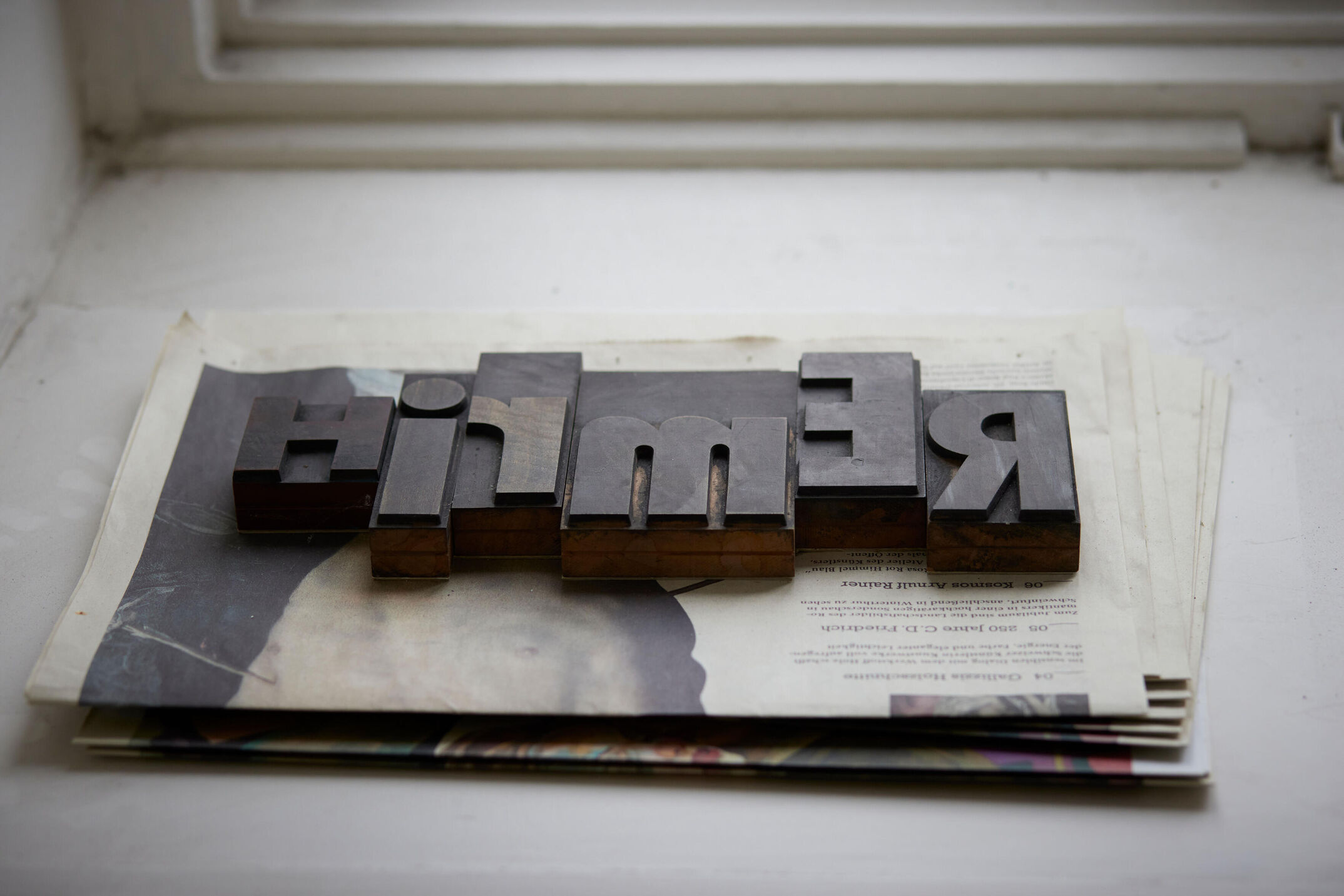 Porträt des renommierten Kunstbuchverlags Hirmer in München. Der Verlag ist bekannt für seine anspruchsvollen Bücher zu Kunst aus allen Epochen.